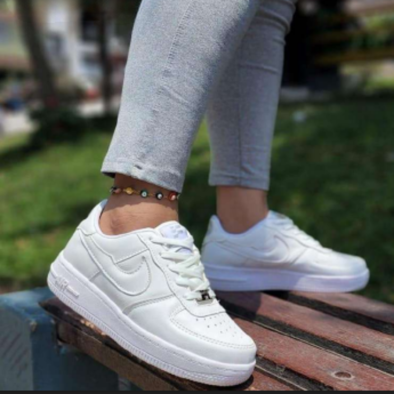 Urban Court W