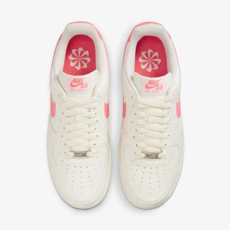 Nike Air Force 1 07 W