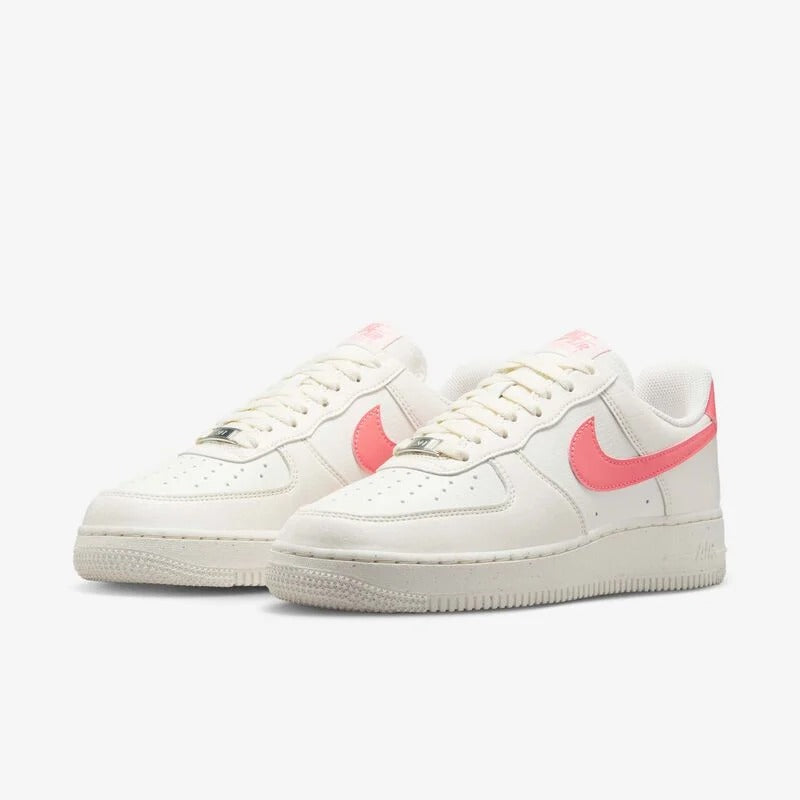 Nike Air Force 1 07 W