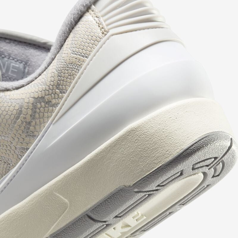 Air Jordan 2 Low