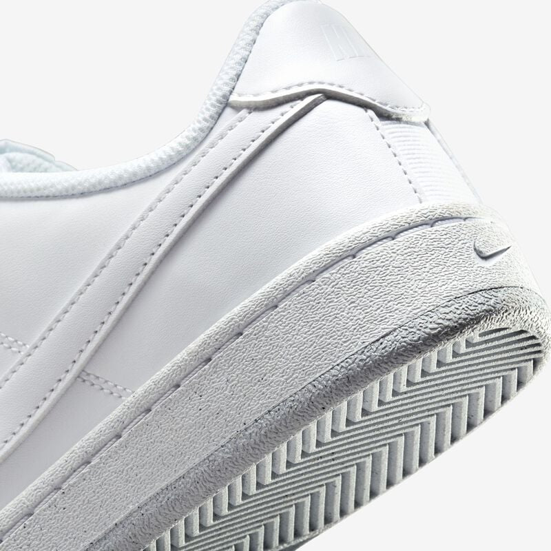 Nike Court Royale 2