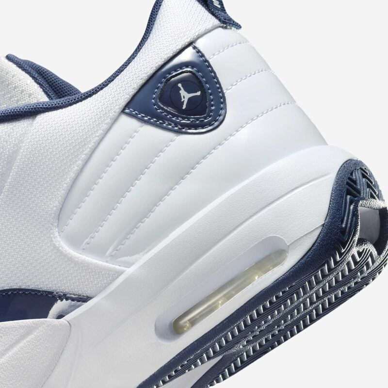 Jordan Max Aura 6